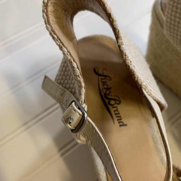 Lucky Brand embroidered wedge espadrilles sandals - Picture 3 of 4